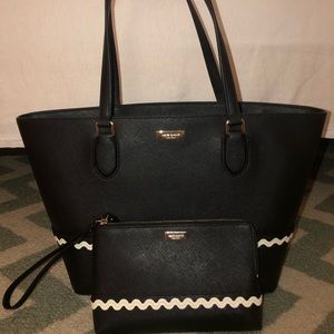 Kate Spade purse & matching wristlet